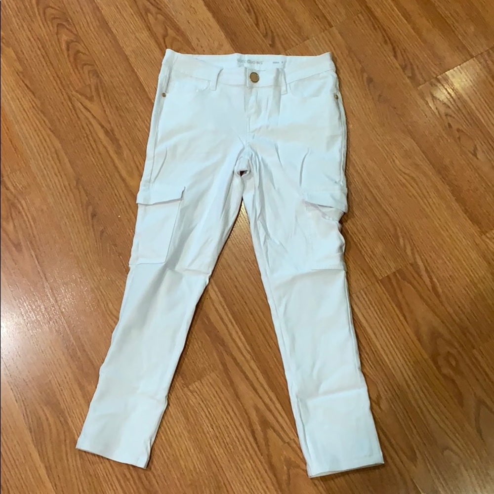 Cropped white jeans